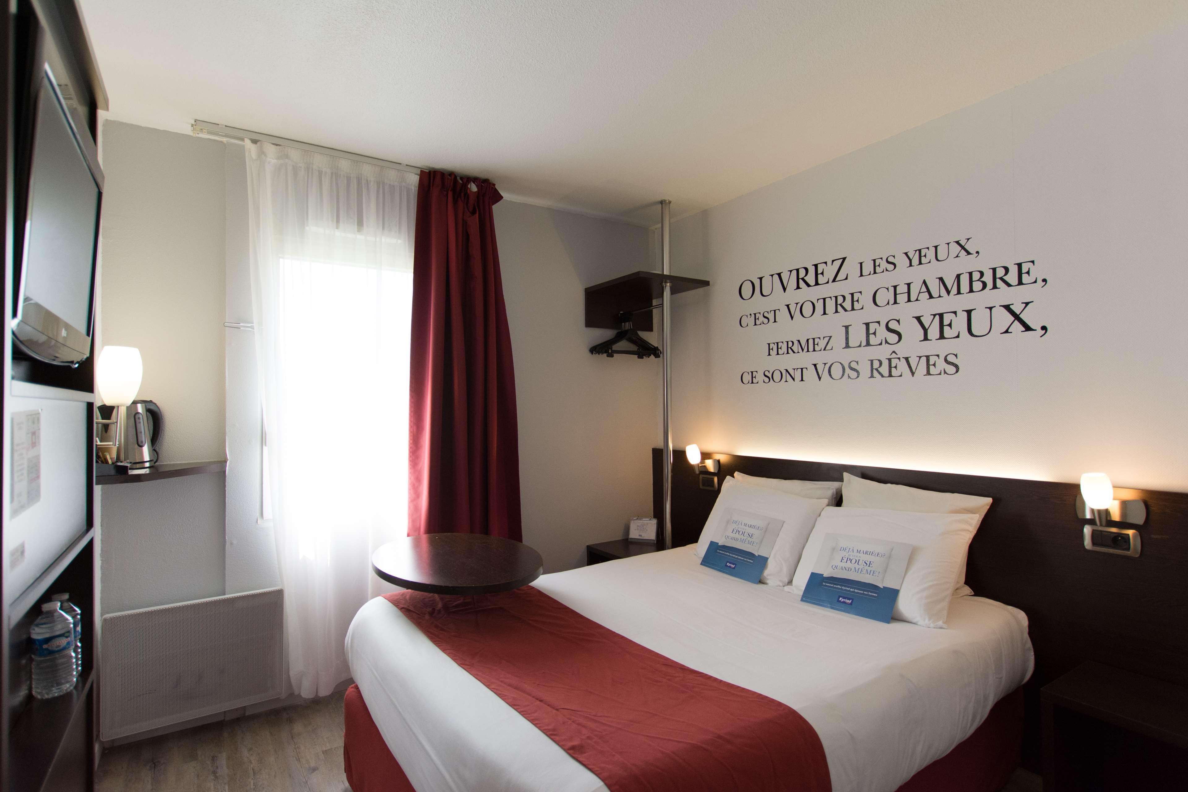 Kyriad Hotel La Fleche Luaran gambar