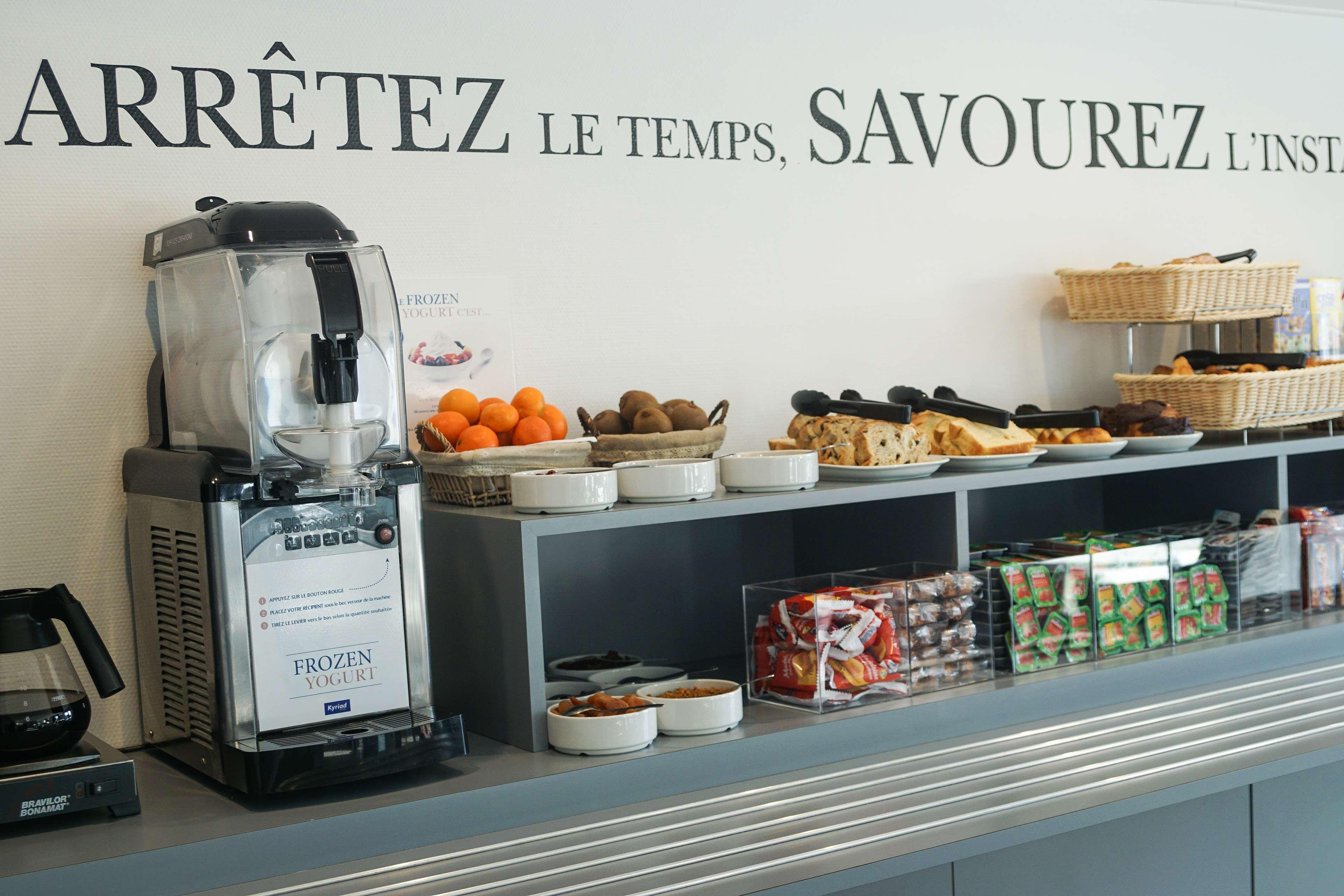 Kyriad Hotel La Fleche Luaran gambar
