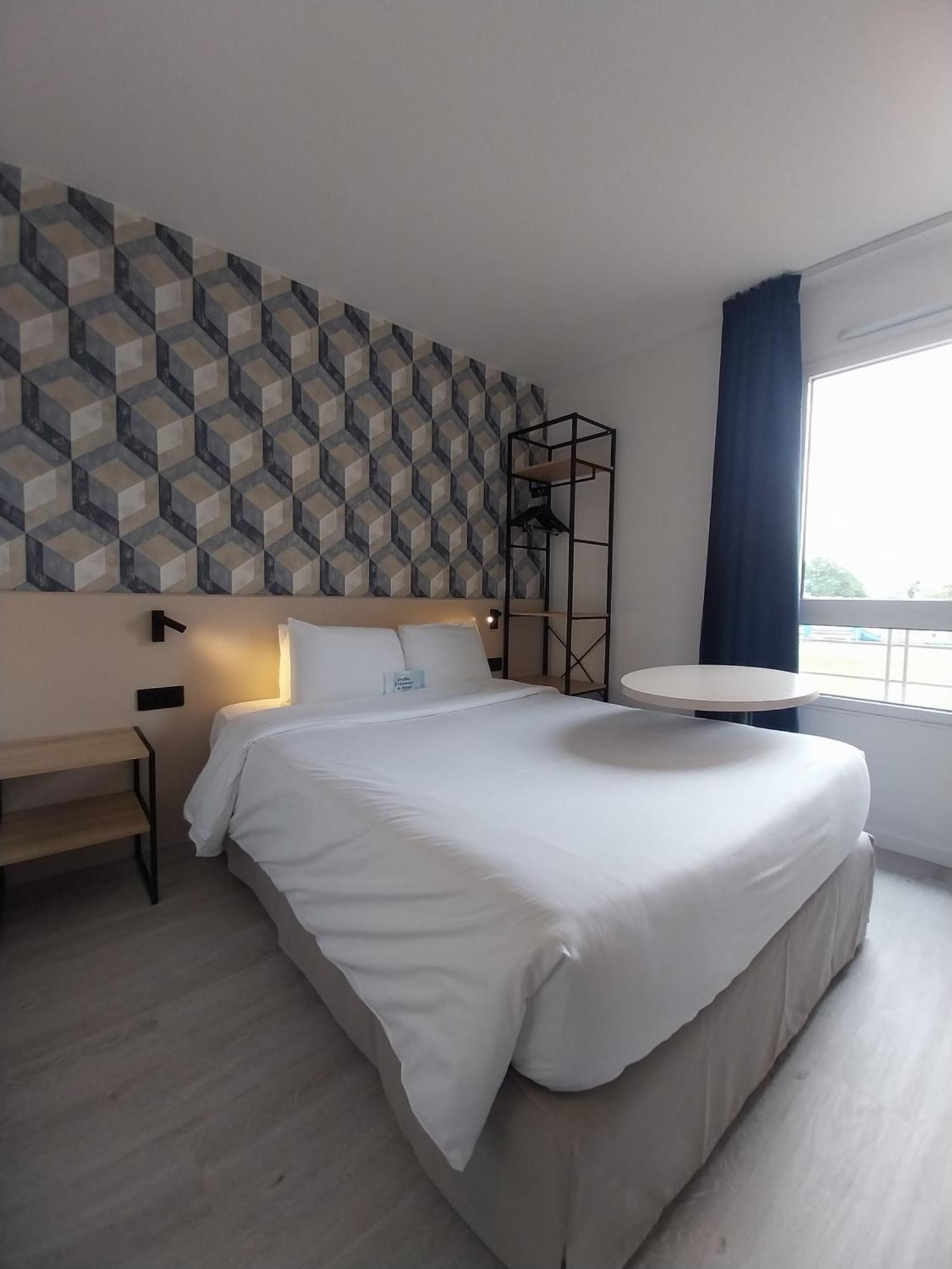 Kyriad Hotel La Fleche Luaran gambar